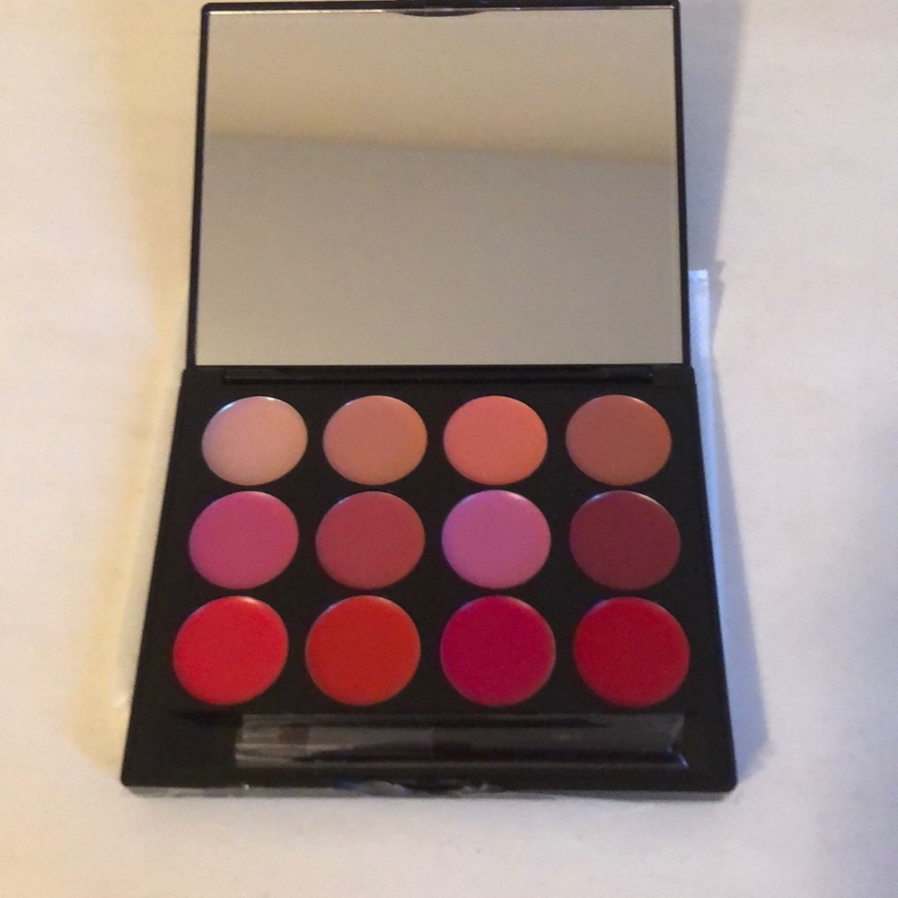 Lip Palette